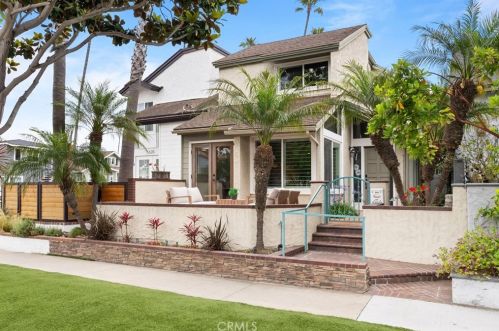 626 9th St, Huntington Beach, CA 92648-4641