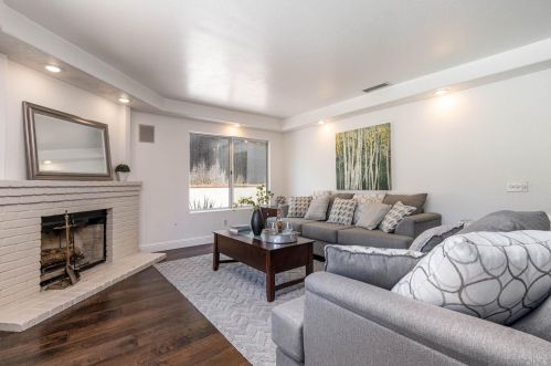 8886 La Cartera St, San Diego CA 92129-3310 exterior