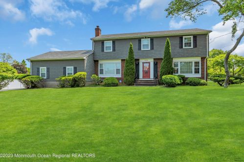 38 Coolidge Pl, West Long Branch, NJ 07764-1212