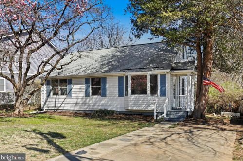 6712 Westcott Rd, Falls Church, VA 22042-2718