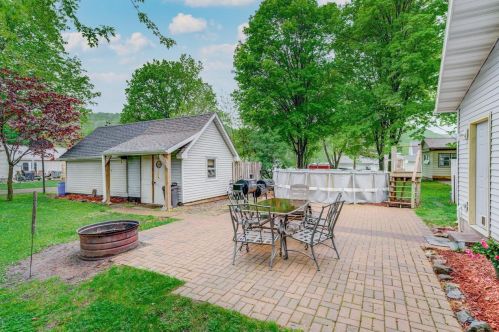 133 Scott St, Elmwood, WI 54740-8745