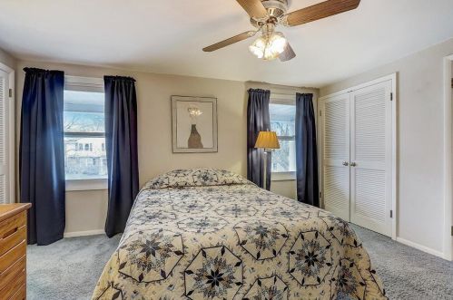 1226 Wedgewood Dr, Waukesha WI  53186-6753 exterior