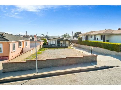 4494 131st St, Hawthorne, CA 90250-5103