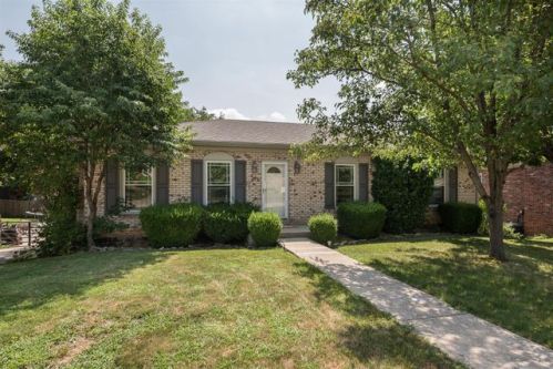 3896 Gladman Way, Lexington, KY 40514-4025