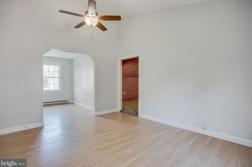 10600 Woodland Dr, Fredericksburg VA  22407-7759 exterior