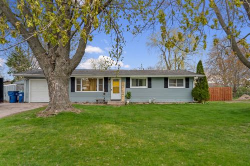 2616 Hibbard Ct, La Crosse, WI 54603-1136