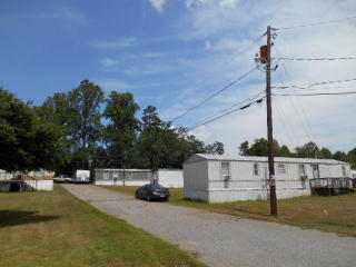 2000 Wicker Mhp, Lenoir, NC 28645-8536