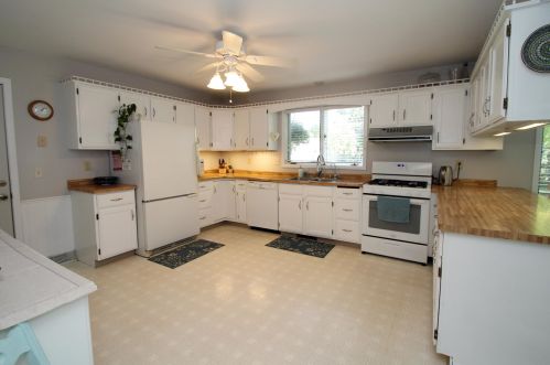 311 Fargo St, Lake Mills WI  53551-1320 exterior