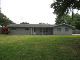 210 Stanley Ave, Lakeland, FL 33809-3554