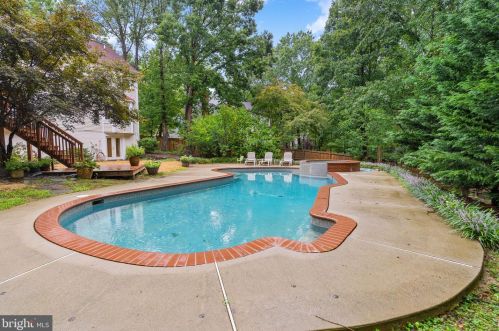 10613 Edinburgh Dr, Spotsylvania, VA 22553-1734
