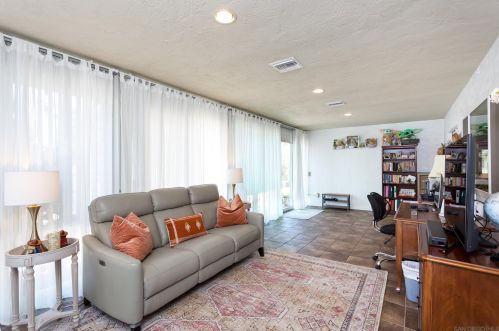 16670 Bernardo Oaks Dr, San Diego CA  92128-2837 exterior