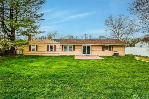 4 Cymbeline Dr, Old Bridge NJ  08857-2704 exterior