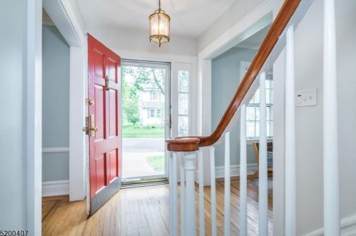 164 Garfield Pl, Maplewood, NJ 07040-1542