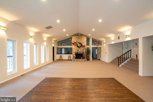 285-6 Chelsea Cir, Newtown Square PA  19073-2104 exterior