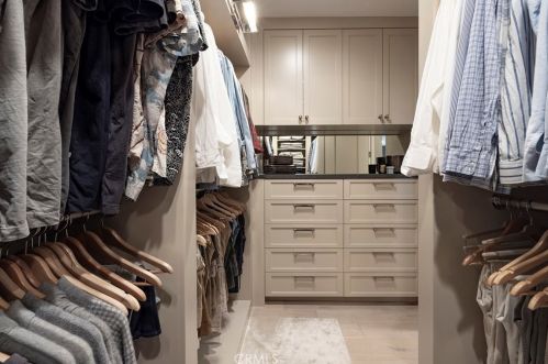 12 Tidal Surf, Newport Beach CA  92657-1905 exterior