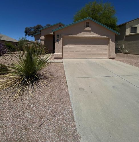 3704 Sunglade Dr, Tucson, AZ 85742-1136
