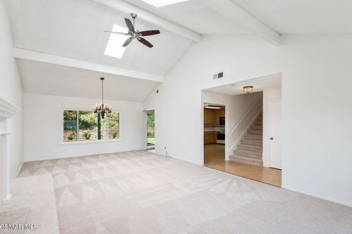 643 Dana Dr, Santa Paula CA  93060-1614 exterior