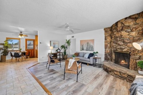 232 226th Pl, Long Beach, CA 90745-3715