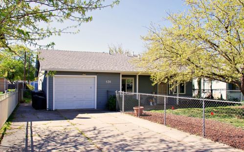 636 Q St, Rio Linda CA  95673-1427 exterior