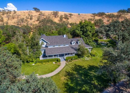 1610 Thistle Way, Lake Nacimiento, CA 93446-7468
