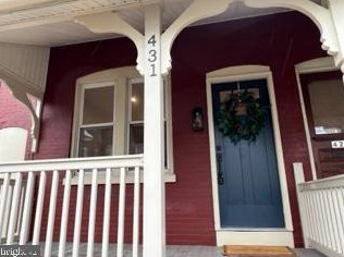 431 High St, Lancaster PA  17603-5205 exterior