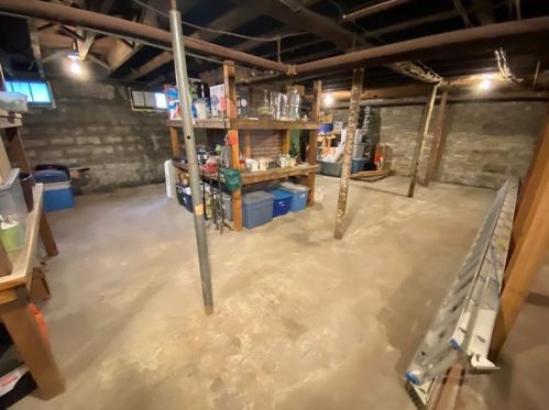 27 Louisa Ave, Greenville PA  16125-2014 exterior