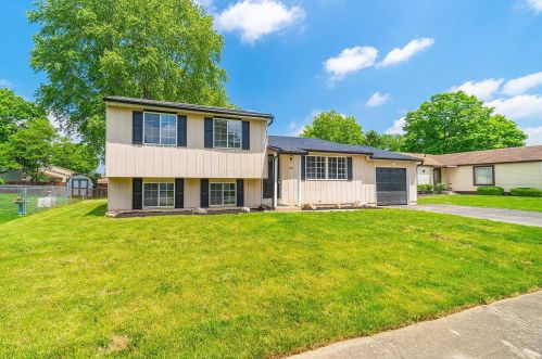 1974 New Market Dr, Darbydale, OH 43123-1659