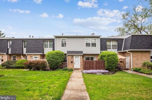 3056 Harbour Dr, Palmyra NJ  08065-2208 exterior