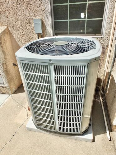 2888 Charlemagne Ave, Long Beach CA 90808-3401 exterior