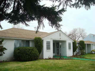 1326 Olympic Ave, Spokane WA  99207-4104 exterior
