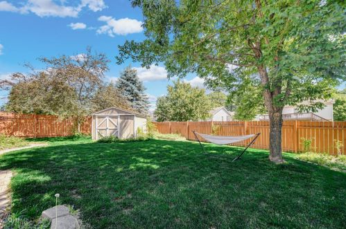 418 Killarney Ln, Valpo IN  46385-5423 exterior