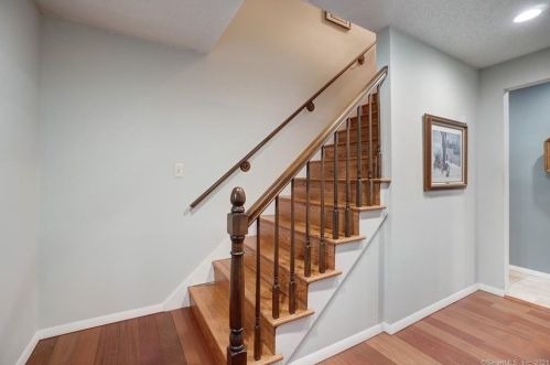 11 Timber Trl, Milford CT  06460-8616 exterior