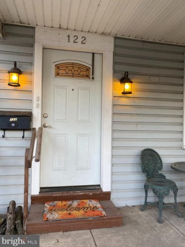 122 Wayne Ter, Camden NJ  08108-1025 exterior