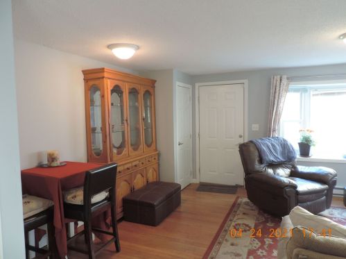 43 Stonegate Ln, Derry NH  03038-2566 exterior