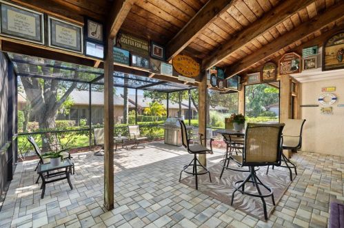 50 Balsam Dr, Oldsmar FL  34677-2340 exterior