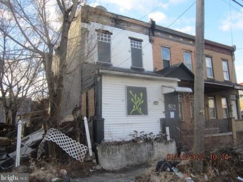 912 Pearl St, Camden, NJ 08102-1034