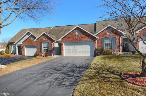 3 Briarly Dr, Carlisle, PA 17015-7670