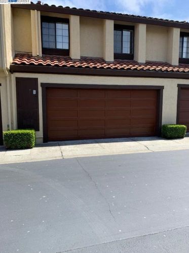 14408 Outrigger Dr, San Leandro, CA 94577-6417