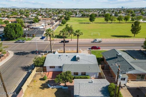 8546 Oak St, Scottsdale AZ  85257-2965 exterior