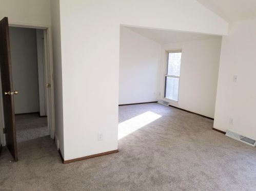 6987 Glenbrook Rd, Milwaukee WI  53223-1111 exterior