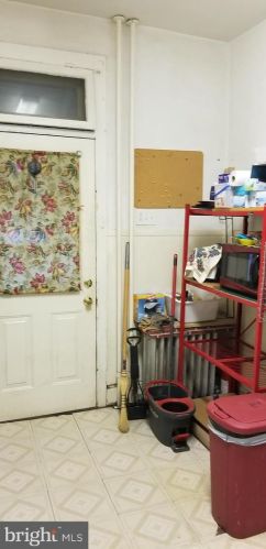 318 Green St, Hazle Township PA  18201-5706 exterior