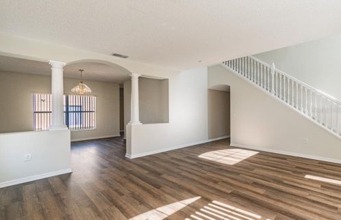 200 Albany Dr, Kissimmee FL 34758-2204 exterior