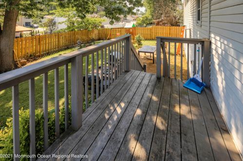 124 Statesir Pl, Tinton Falls NJ  07701-6143 exterior