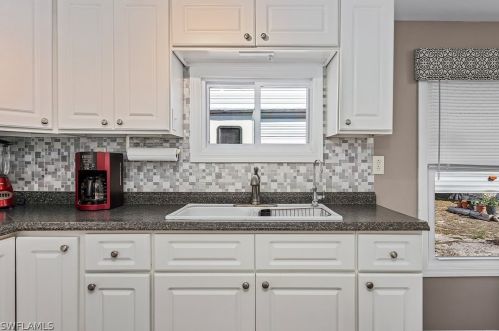 4794 Sandpiper Dr, Saint James City FL  33956-2833 exterior