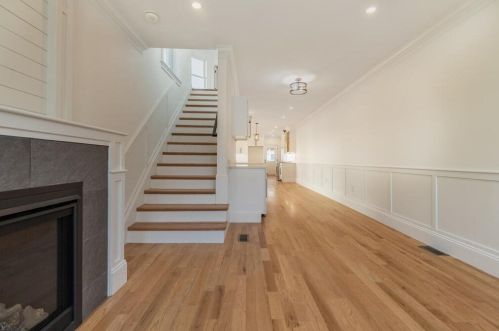 71 Evans St, Medford, MA 02155-4115