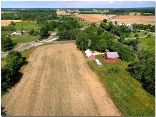 7599 Pawnee Rd, Lodi, OH 44254-9766
