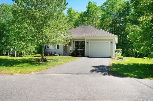 5 Red Fox Trl, East Windsor, CT 06088-7901
