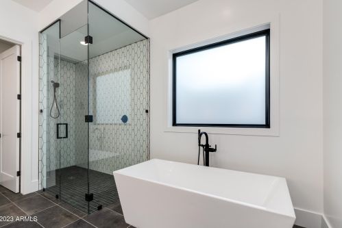 4028 Avalon Dr, Phoenix AZ  85018-7106 exterior