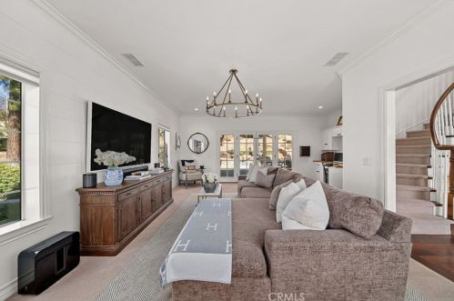 41664 Camino Del Vino, Temecula CA  92592-8439 exterior