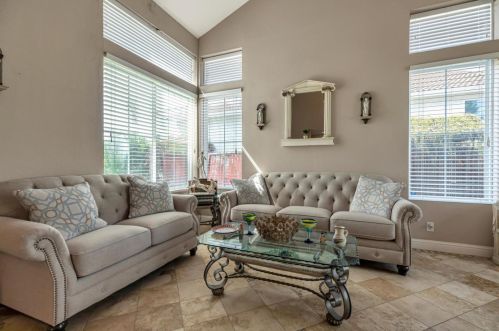 750 Joshua Dr, Hollister CA  95023-5671 exterior